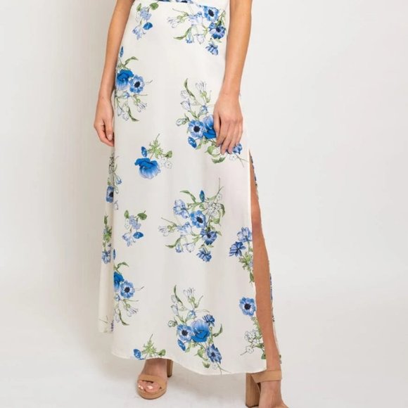 Floral Maxi Dress - Picture 3 of 4